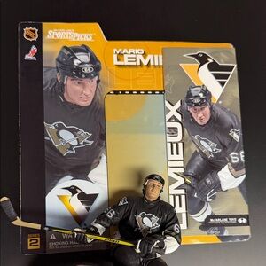 Mario Lemieux Hockey Figure
